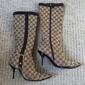 Vintage Gucci Boots - Size 38.5 (8.5)